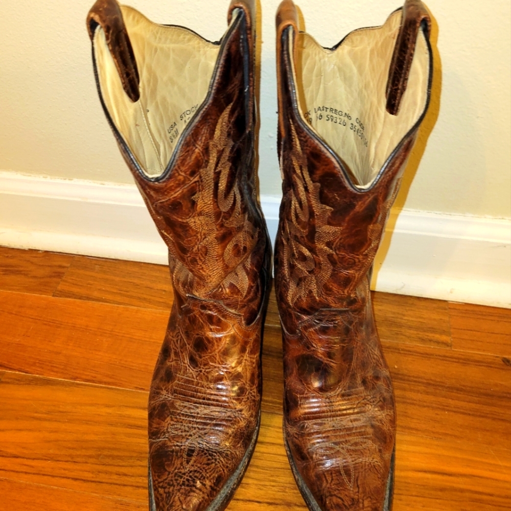 Corral boots 8.5